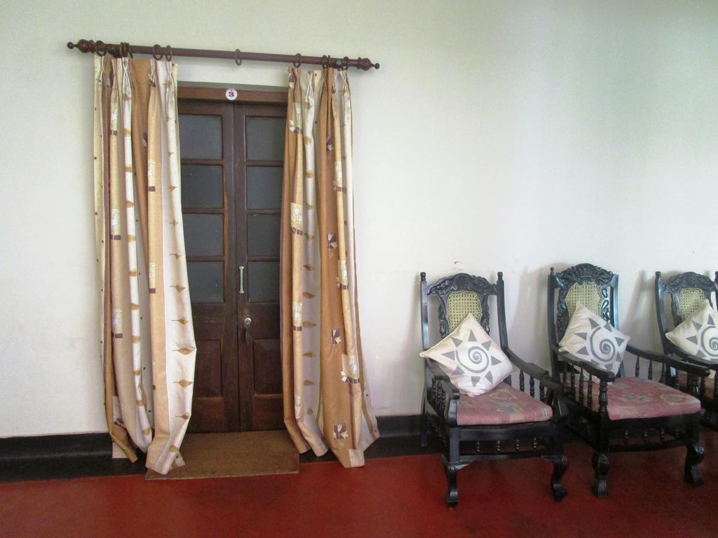 Hotel Shalini Anuradhapura Pokój zdjęcie