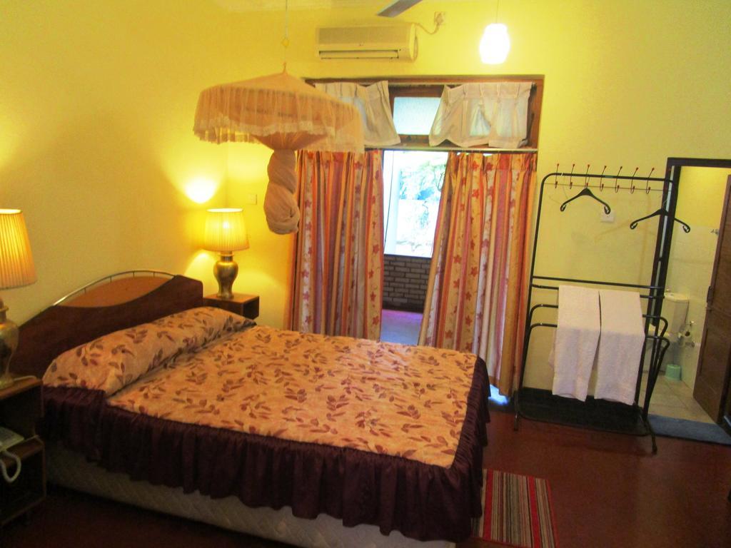 Hotel Shalini Anuradhapura Pokój zdjęcie