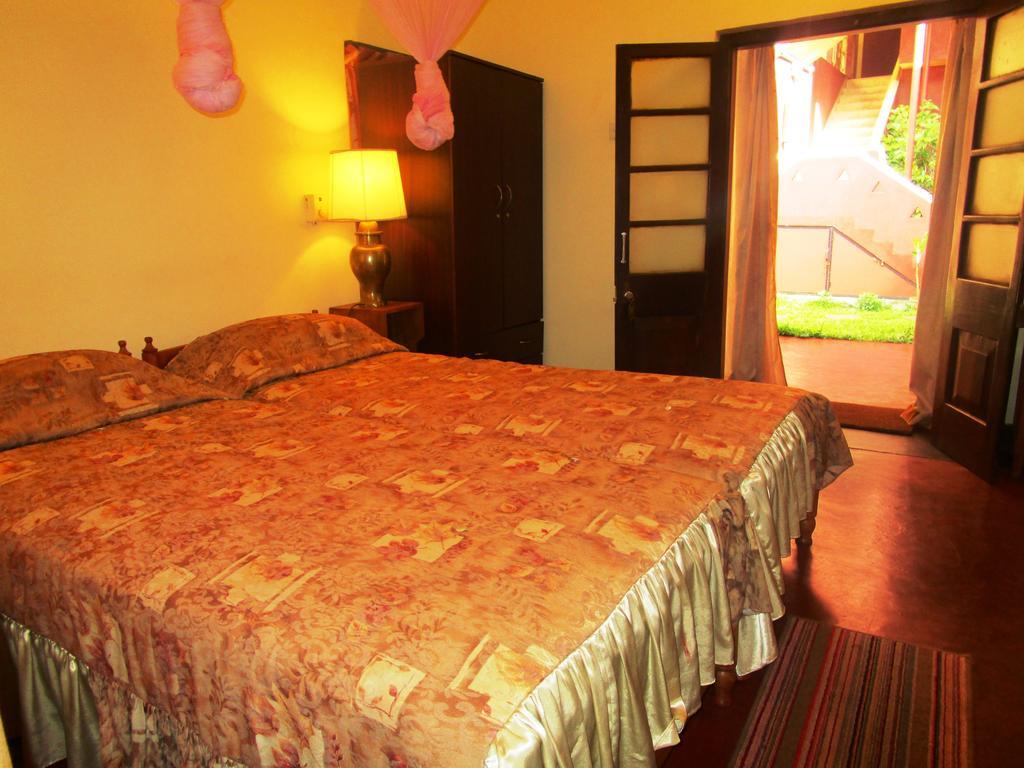 Hotel Shalini Anuradhapura Pokój zdjęcie