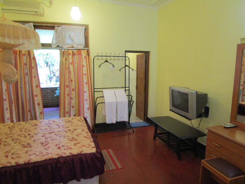 Hotel Shalini Anuradhapura Zewnętrze zdjęcie