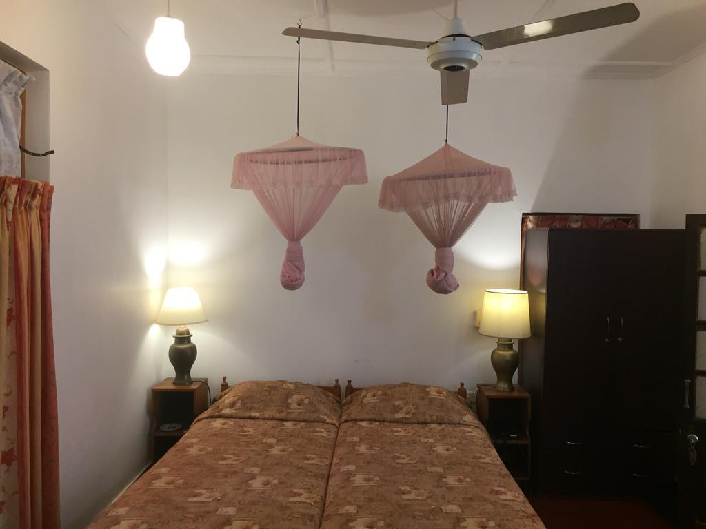 Hotel Shalini Anuradhapura Zewnętrze zdjęcie
