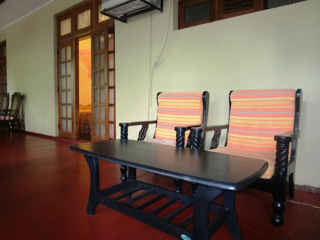 Hotel Shalini Anuradhapura Zewnętrze zdjęcie