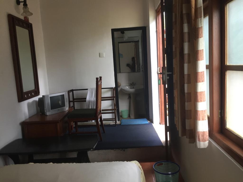 Hotel Shalini Anuradhapura Zewnętrze zdjęcie