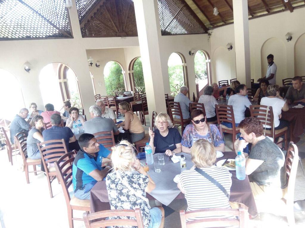 Hotel Shalini Anuradhapura Zewnętrze zdjęcie